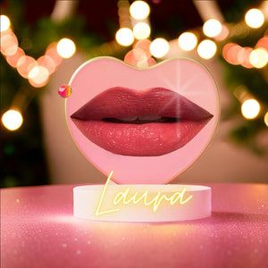 
                  
                    KISSME Laura
                  
                